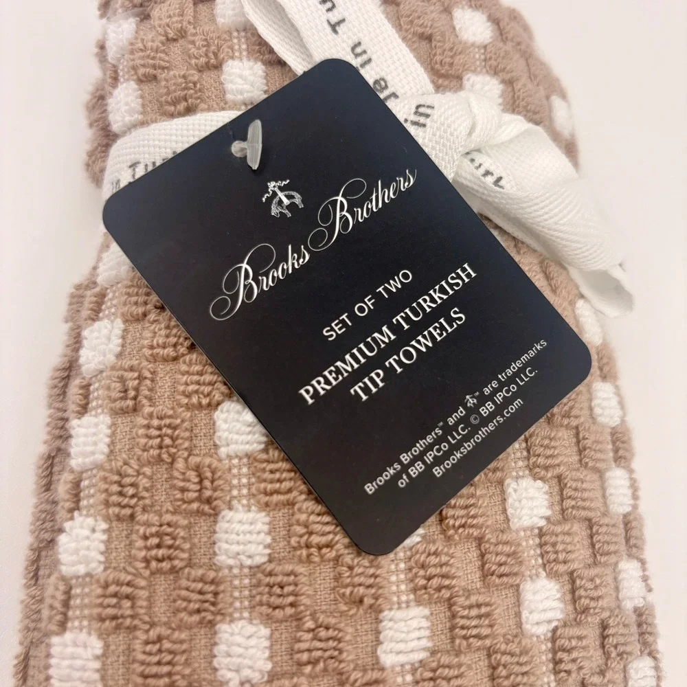 Brooks Brothers Set of 2 Premium Turkish Tip Towels Tan White Waffle Fringed NEW